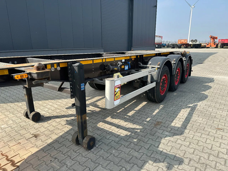 Container transporter/ Swap body semi-trailer Burg 20FT ADR (EX/II, EX/III, FL, AT) Chassis, Leergewicht : 3.690kg, SAF INTRADISC, 2x Liftachse, NL-Chassis, APK/ADR: 07-2025: picture 9