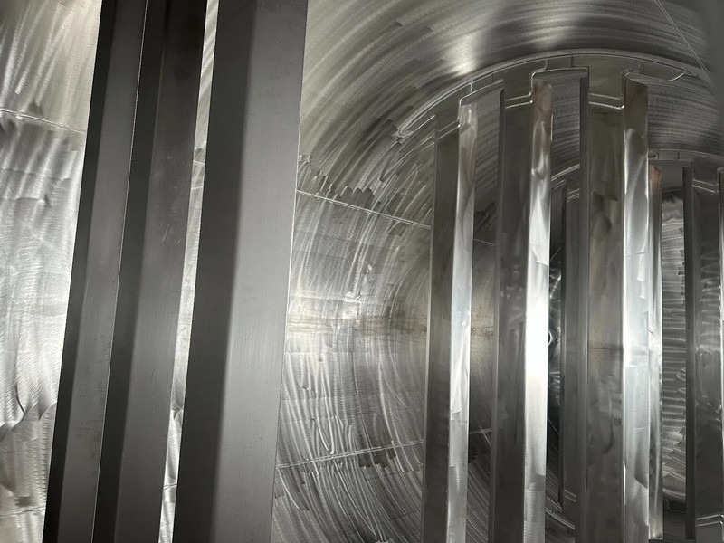 Storage tank for transportation of chemicals CIMC 20FT ISO, 25.060L / 1-COMP / 3 BAFFELS / T11 / 4 manholes / ADR valid until 10/2027: picture 18