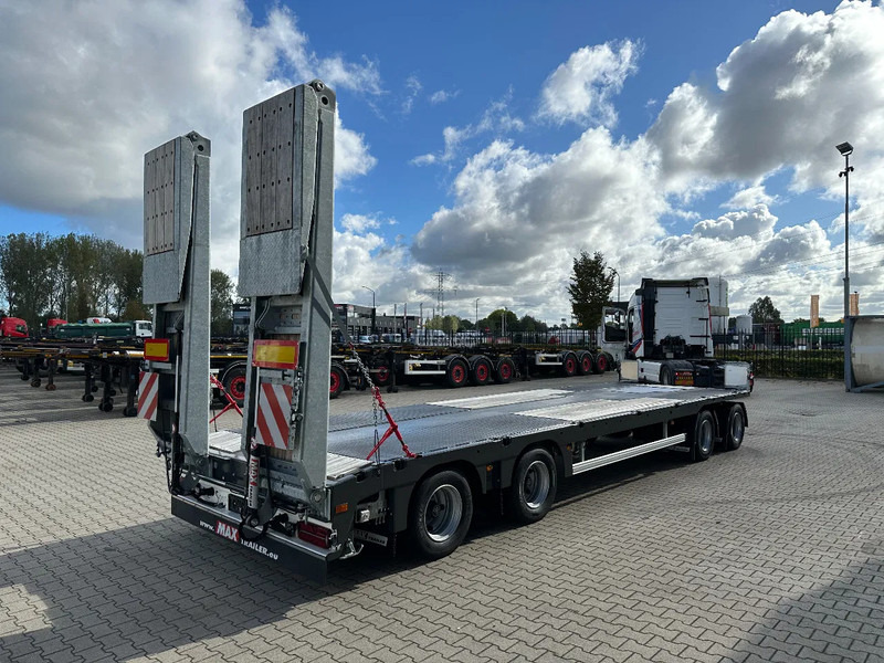 Faymonville MAX600-S-4-8.90-U, 4 axles (2 + 2), hydraulic ramps, loading-floor 8.90cm, NEW!! - Autotransporter trailer: picture 5 Faymonville MAX600-S-4-8.90-U, 4 axles (2 + 2), hydraulic ramps, loading-floor 8.90cm, NEW!! - Autotransporter trailer: picture 5