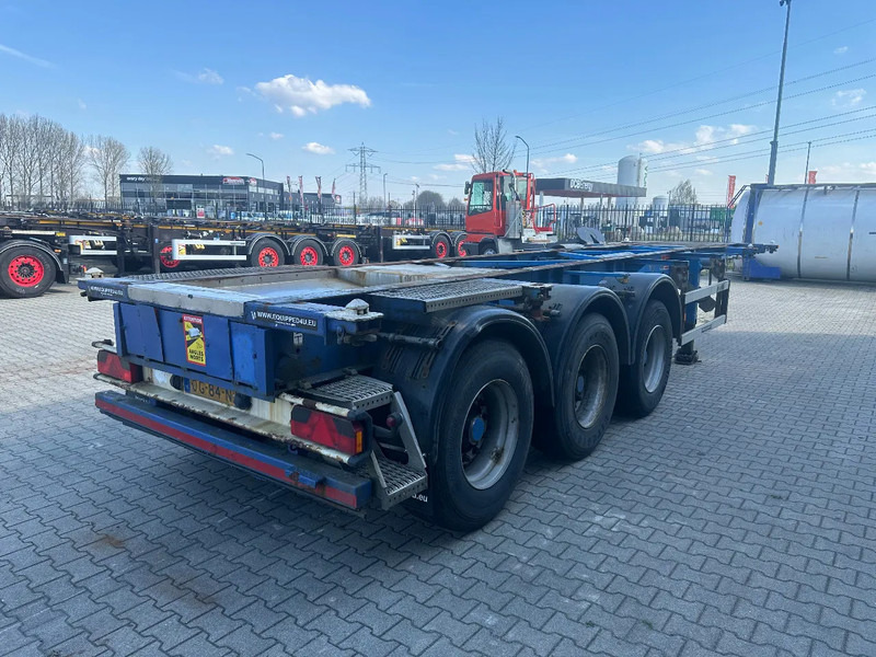 Groenewegen 20FT/30FT, ADR (EX/II, EX/III, FL, OX, AT), drum, NL-Chassis - Container transporter/ Swap body semi-trailer: picture 4 Groenewegen 20FT/30FT, ADR (EX/II, EX/III, FL, OX, AT), drum, NL-Chassis - Container transporter/ Swap body semi-trailer: picture 4