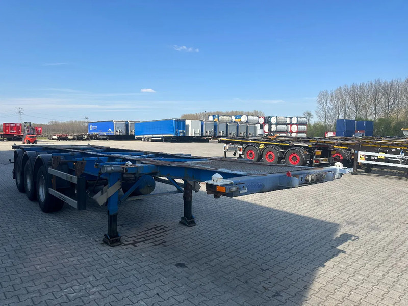 Groenewegen 20FT/30FT, ADR (EX/II, EX/III, FL, OX, AT), drum, NL-Chassis - Container transporter/ Swap body semi-trailer: picture 5 Groenewegen 20FT/30FT, ADR (EX/II, EX/III, FL, OX, AT), drum, NL-Chassis - Container transporter/ Swap body semi-trailer: picture 5