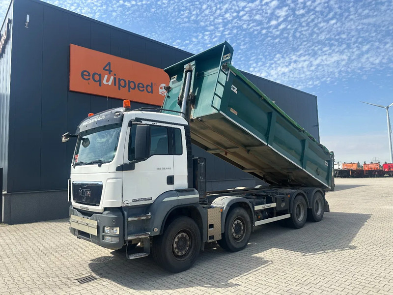 MAN TGS 35.440 AJK HARDOX KIPPER (16.5m3), 8x4, MANUAL, EURO-5, TWIN-STEER, BIG AXLES - Tipper: picture 1 MAN TGS 35.440 AJK HARDOX KIPPER (16.5m3), 8x4, MANUAL, EURO-5, TWIN-STEER, BIG AXLES - Tipper: picture 1