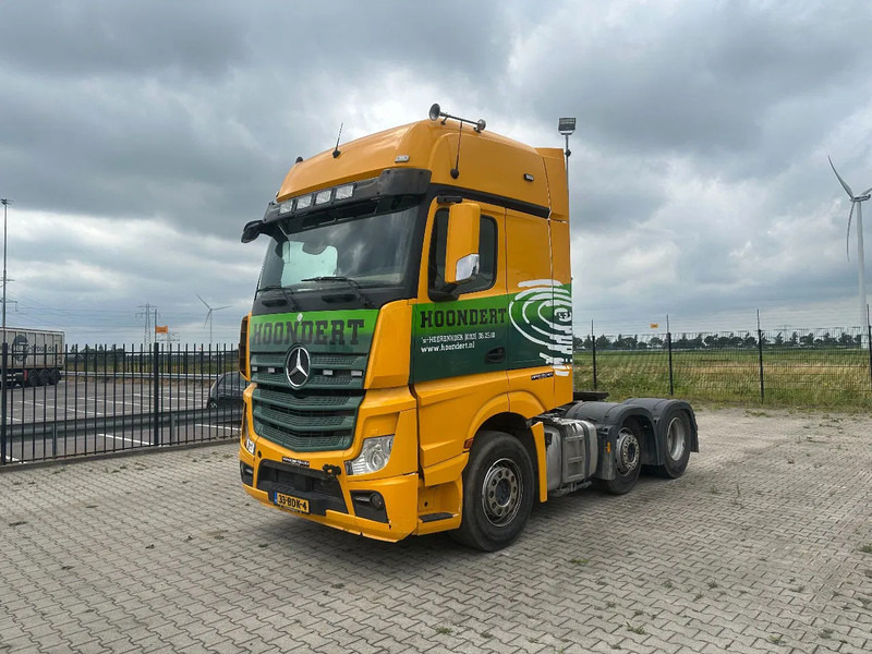 Mercedes-Benz Actros 2748 LS 6x2 BROKEN ENGINE / MOTOR SCHADEN / KAPOTTE MOTOR - Tractor unit: picture 1 Mercedes-Benz Actros 2748 LS 6x2 BROKEN ENGINE / MOTOR SCHADEN / KAPOTTE MOTOR - Tractor unit: picture 1