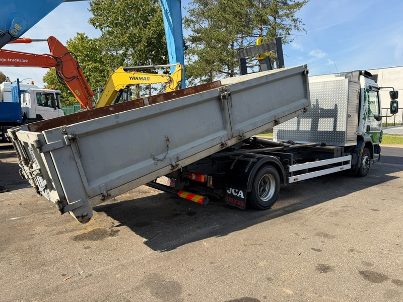 DAF LF 45.180 - 12T - 4x2 HOOKLIFT / HAAKSYTEEM / ABROLLKIPPER / AMPLIROL - *320.000km* - EURO 5 - TÜV 06/2026 - BE TRUCK - Hook lift truck: picture 2 DAF LF 45.180 - 12T - 4x2 HOOKLIFT / HAAKSYTEEM / ABROLLKIPPER / AMPLIROL - *320.000km* - EURO 5 - TÜV 06/2026 - BE TRUCK - Hook lift truck: picture 2