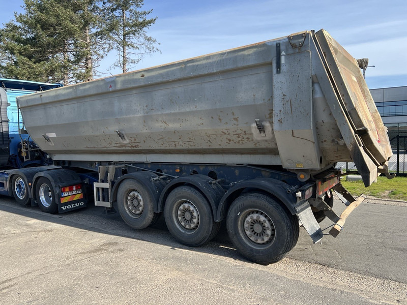 Kempf SKM 35/3 - 7,7m - 30m3 - LIFT AXLE - DISC BRAKES AIR SUSPENSION - STEEL CHASSIS - STEEL BODY - Tipper semi-trailer: picture 5 Kempf SKM 35/3 - 7,7m - 30m3 - LIFT AXLE - DISC BRAKES AIR SUSPENSION - STEEL CHASSIS - STEEL BODY - Tipper semi-trailer: picture 5