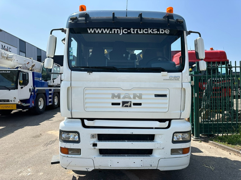 MAN TGA 26.310 6X2 HOOKLIFT + CRANE COPMA 160.4 + JIB J2 + WINCH - RADIO - LIFT + STEERING AXLE - EURO 3 - BE - Hook lift truck, Crane truck: picture 3 MAN TGA 26.310 6X2 HOOKLIFT + CRANE COPMA 160.4 + JIB J2 + WINCH - RADIO - LIFT + STEERING AXLE - EURO 3 - BE - Hook lift truck, Crane truck: picture 3