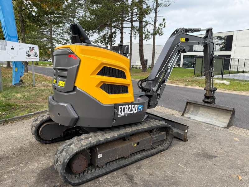 Volvo ECR25D 1159 UREN - SLOOP + SORTEERFUNCTIE - EXTRA HYDR. LEIDINGEN - HYDR SNELWISSEL - CE - BE MACHINE - Mini excavator: picture 4 Volvo ECR25D 1159 UREN - SLOOP + SORTEERFUNCTIE - EXTRA HYDR. LEIDINGEN - HYDR SNELWISSEL - CE - BE MACHINE - Mini excavator: picture 4