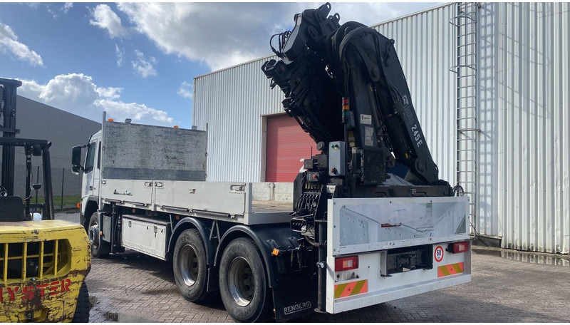 Volvo FM 300 6x4 + (25.8m!) CRANE HIAB 245 E-5 + JIB 65 X-3 + 2 ME - *228.000km* - MANUAL - A/C - EURO 3 - BELGIAN TRUCK - Crane truck: picture 3 Volvo FM 300 6x4 + (25.8m!) CRANE HIAB 245 E-5 + JIB 65 X-3 + 2 ME - *228.000km* - MANUAL - A/C - EURO 3 - BELGIAN TRUCK - Crane truck: picture 3