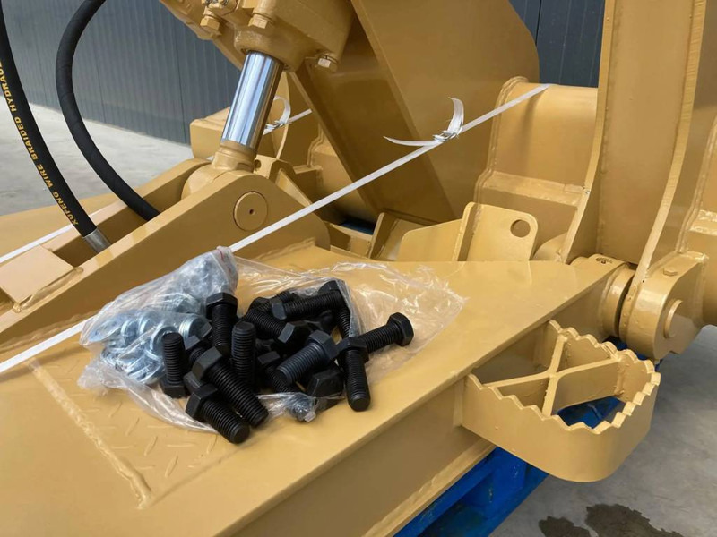 New Attachment for Construction machinery Cat D6T2: picture 6