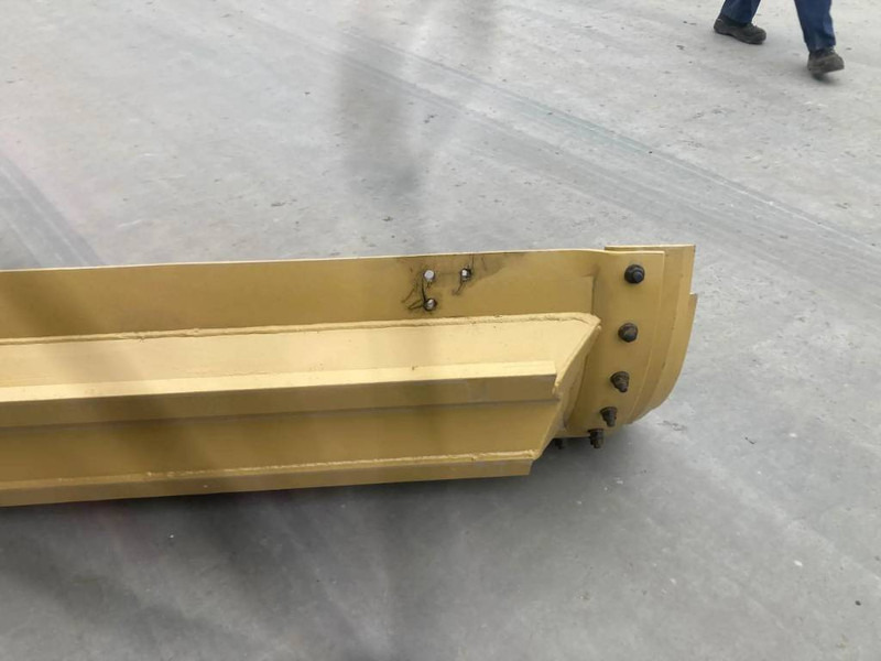 Cat 140M2 Moldboard - Blade for Construction machinery: picture 2 Cat 140M2 Moldboard - Blade for Construction machinery: picture 2