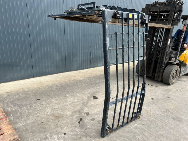 Cat 313E / M315F / 320F / 323E / 325F / 329E / 330F / - Cab and interior for Construction machinery: picture 2 Cat 313E / M315F / 320F / 323E / 325F / 329E / 330F / - Cab and interior for Construction machinery: picture 2