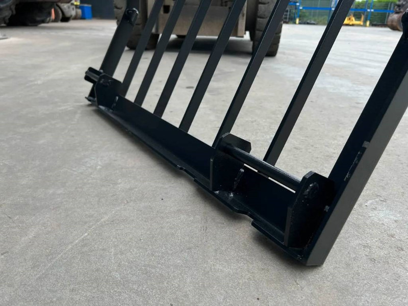 Cat 323D Guard - Cab and interior for Construction machinery: picture 5 Cat 323D Guard - Cab and interior for Construction machinery: picture 5