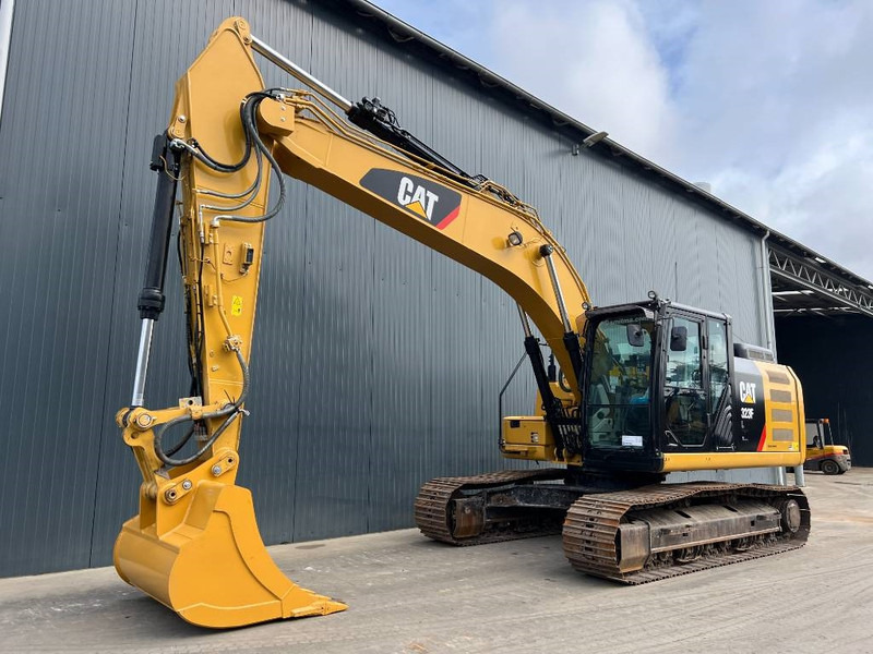 Cat 323F L - Crawler excavator: picture 2 Cat 323F L - Crawler excavator: picture 2