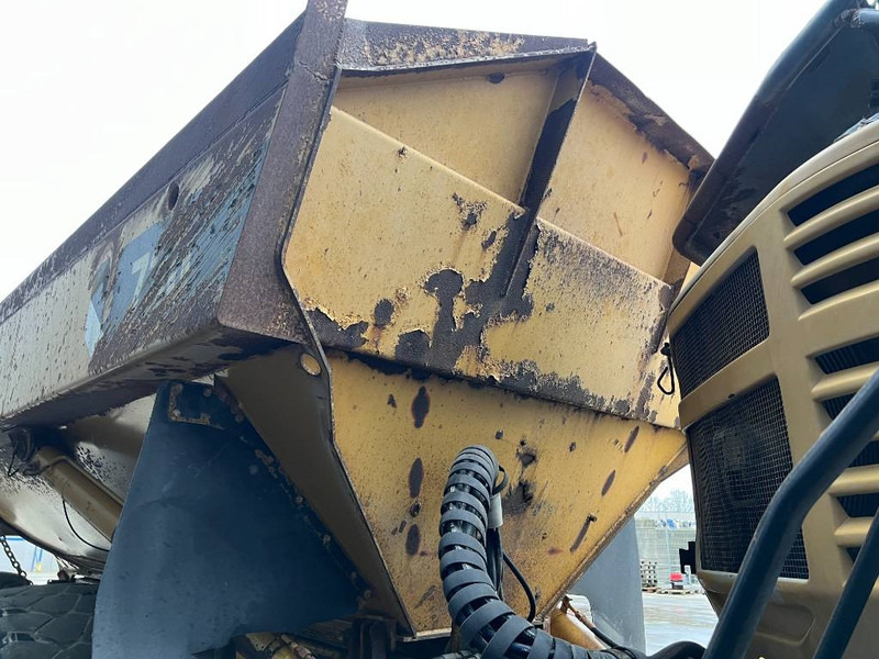 Articulated dumper Cat 730: picture 19