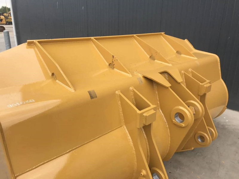 Cat 938K - Bucket for Construction machinery: picture 3 Cat 938K - Bucket for Construction machinery: picture 3