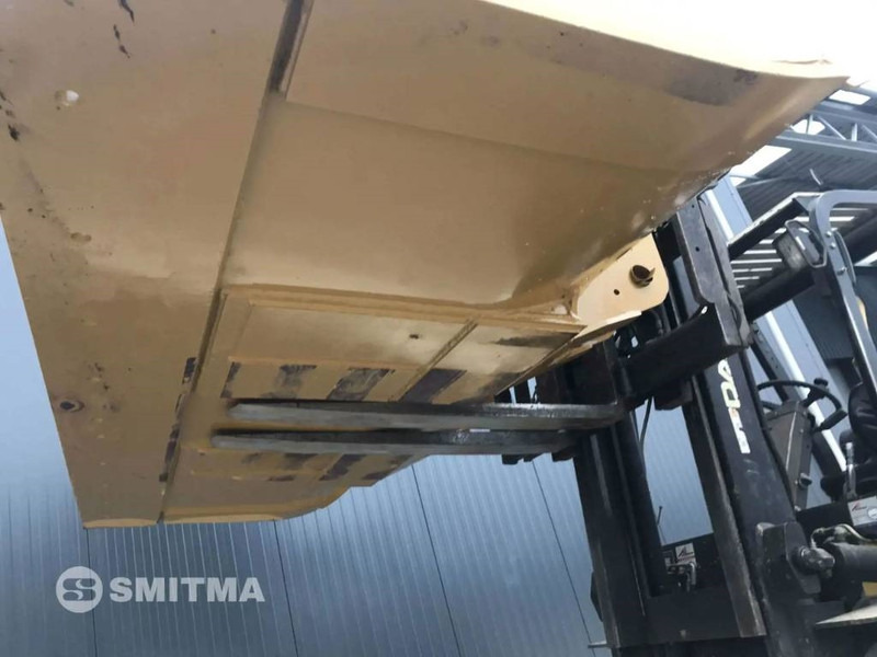 Cat 966H - Bucket for Construction machinery: picture 5 Cat 966H - Bucket for Construction machinery: picture 5