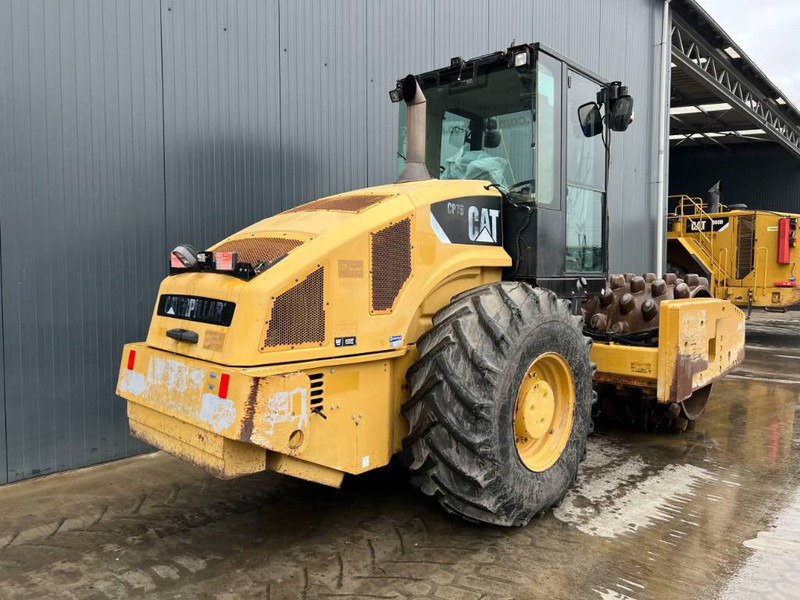 Cat CP76 - Roller: picture 4 Cat CP76 - Roller: picture 4