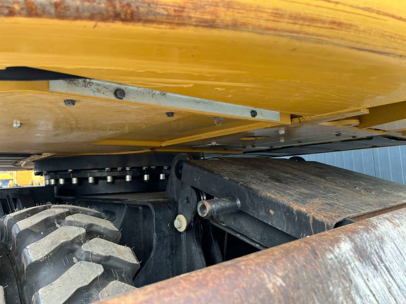 Wheel excavator Cat M316F: picture 16
