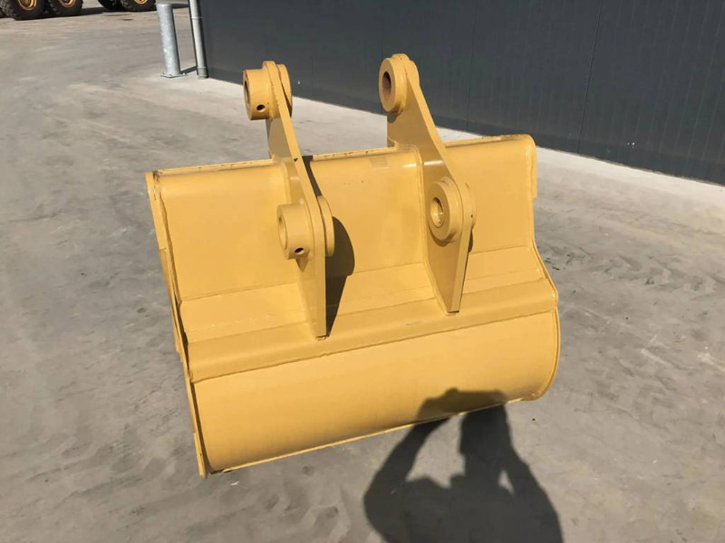 Cat M322D2 1.20m - Bucket for Construction machinery: picture 3 Cat M322D2 1.20m - Bucket for Construction machinery: picture 3