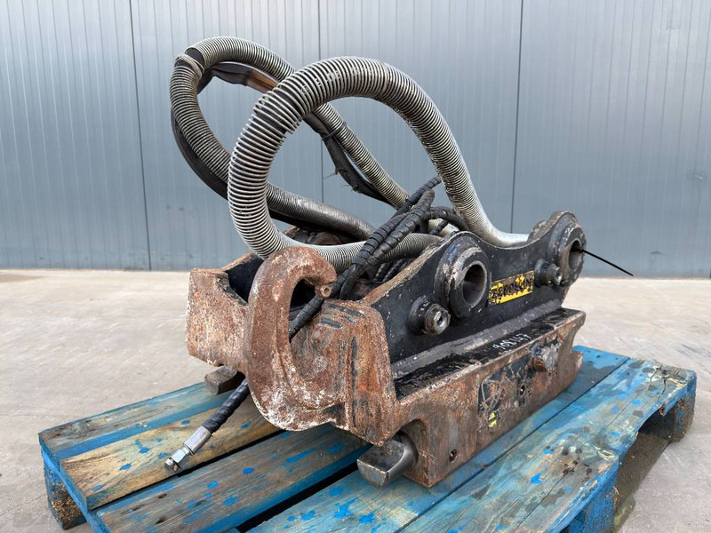 OilQuick OQ70/55 - M314F / M316F / M318F - Quick coupler for Construction machinery: picture 1 OilQuick OQ70/55 - M314F / M316F / M318F - Quick coupler for Construction machinery: picture 1