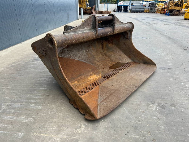 SMP S70 - Bucket for Construction machinery: picture 3 SMP S70 - Bucket for Construction machinery: picture 3