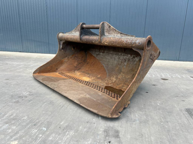 SMP S70 - Bucket for Construction machinery: picture 1 SMP S70 - Bucket for Construction machinery: picture 1