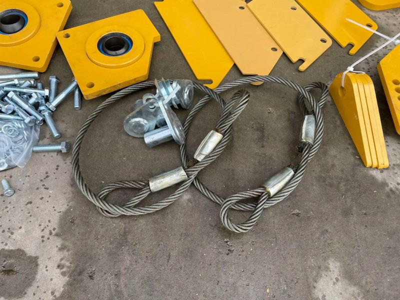 New Tail lift for Construction machinery Volvo A25G: picture 18