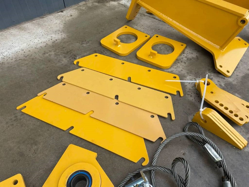 New Tail lift for Construction machinery Volvo A25G: picture 16