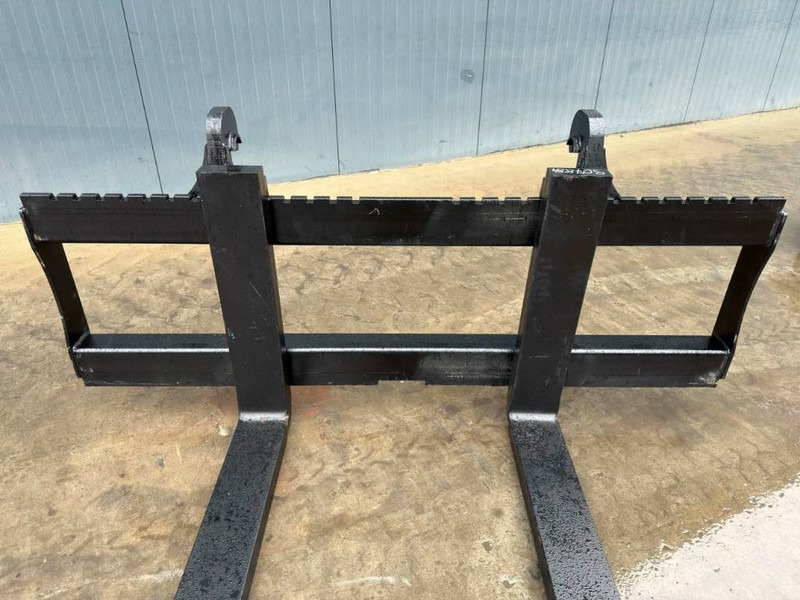 Volvo ISO / Lundberg L70 - Forks for Construction machinery: picture 3 Volvo ISO / Lundberg L70 - Forks for Construction machinery: picture 3