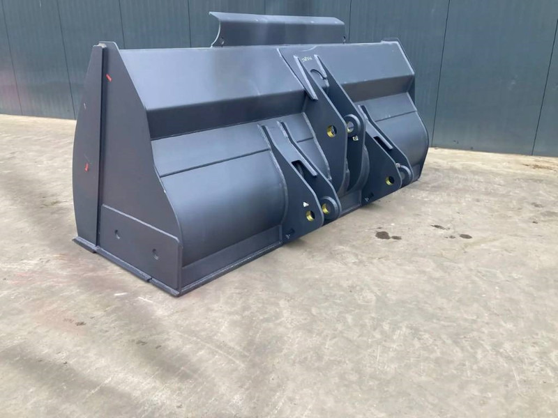 Volvo L120H - Bucket for Construction machinery: picture 2 Volvo L120H - Bucket for Construction machinery: picture 2