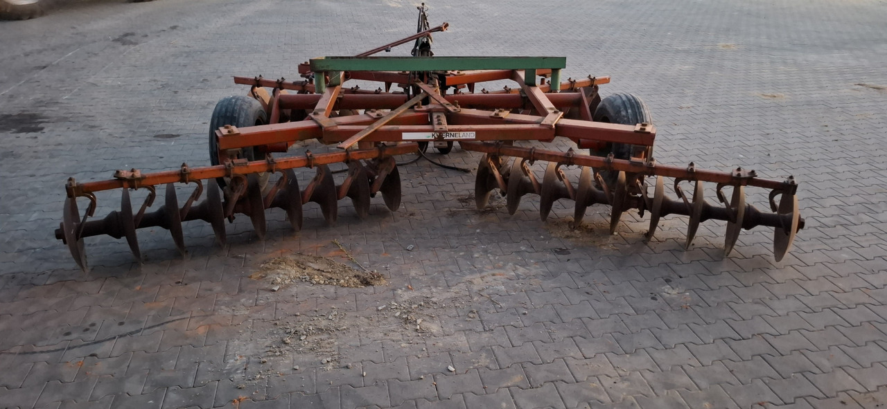 Kverneland 4 m - Disc harrow: picture 2 Kverneland 4 m - Disc harrow: picture 2