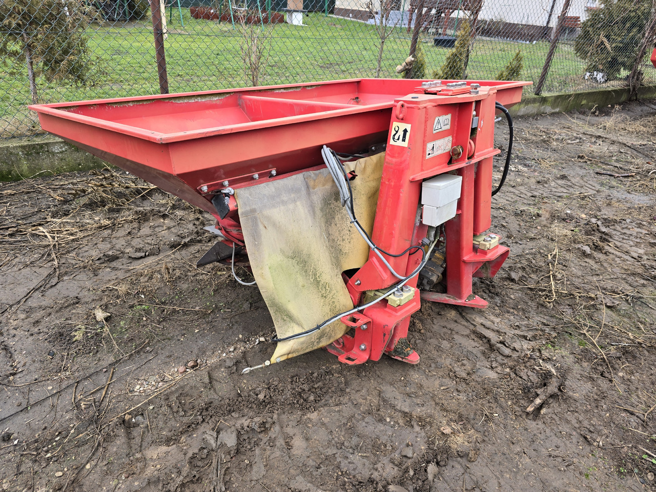 Lely - Fertilizer spreader: picture 1 Lely - Fertilizer spreader: picture 1