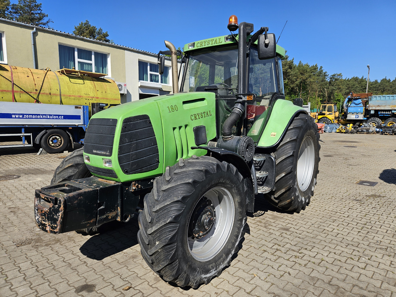 Ursus Crystal 180 - Farm tractor: picture 1 Ursus Crystal 180 - Farm tractor: picture 1