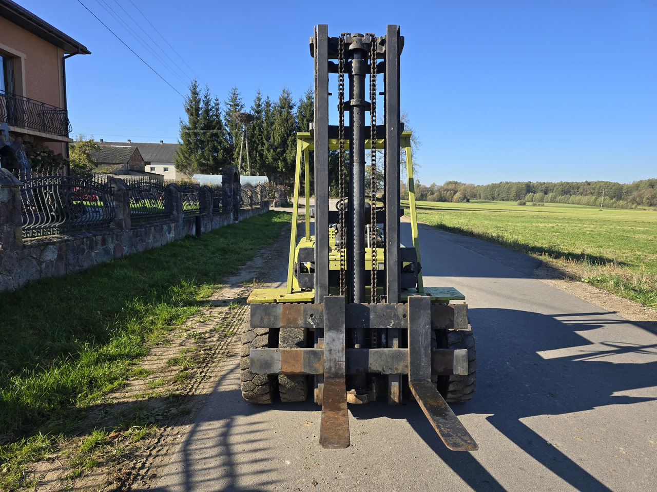 Clark C500 Y70D - Diesel forklift: picture 4 Clark C500 Y70D - Diesel forklift: picture 4