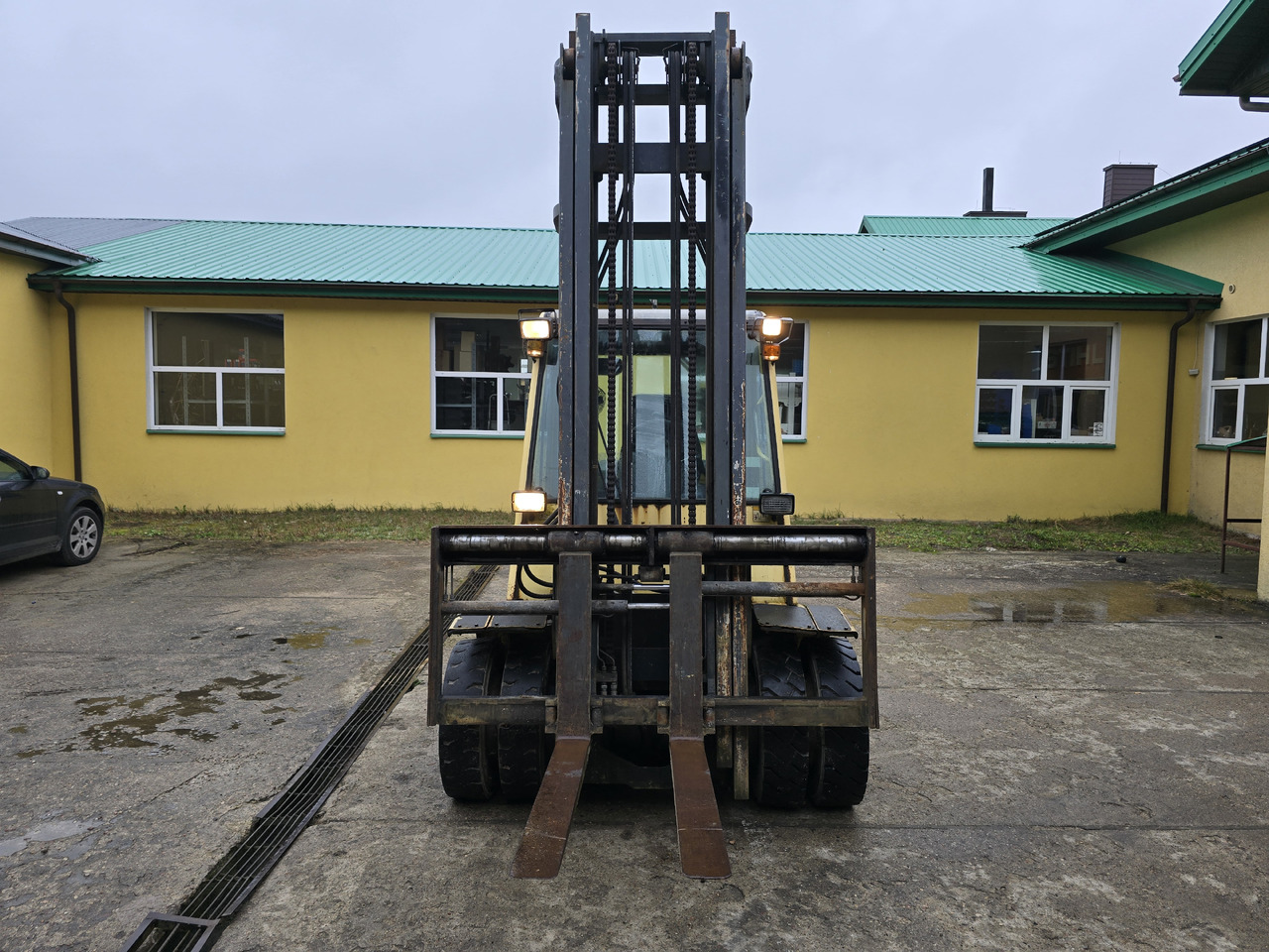 Hyster H4.00XM-5 - Diesel forklift: picture 4 Hyster H4.00XM-5 - Diesel forklift: picture 4