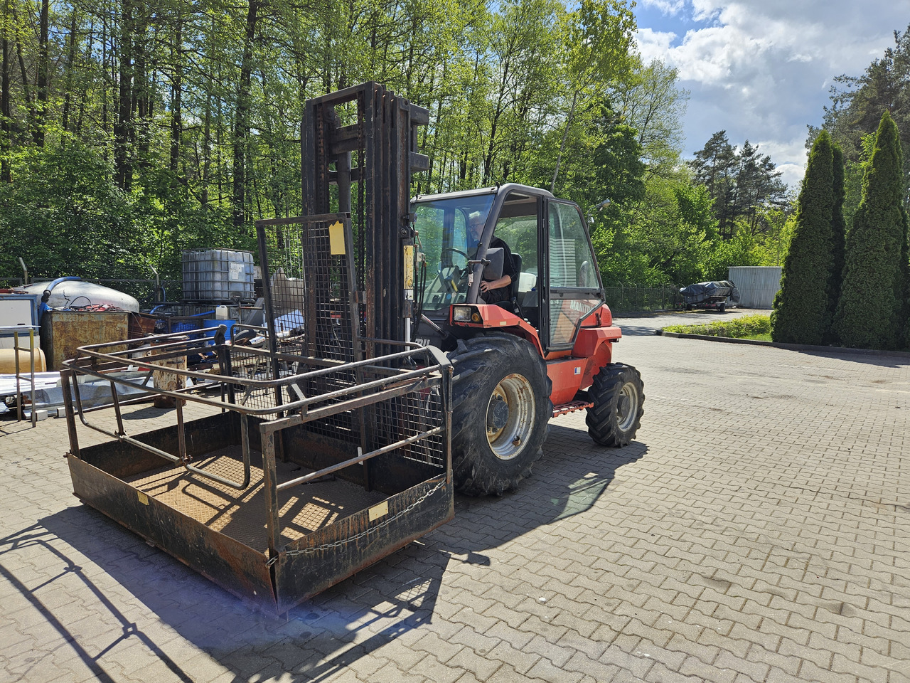 Manitou M 26-4 - Rough terrain forklift: picture 1 Manitou M 26-4 - Rough terrain forklift: picture 1