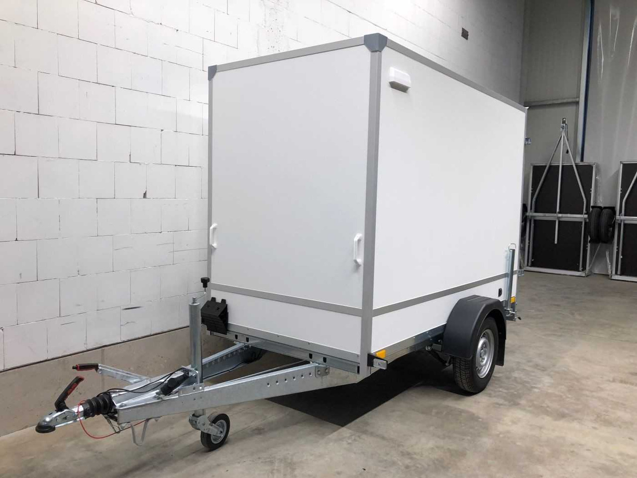New Closed box trailer BLYSS F1326HD Kofferanhänger: picture 28