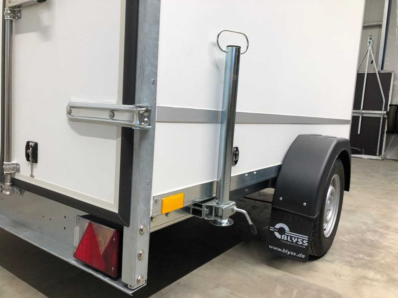 New Closed box trailer BLYSS F1326HD Kofferanhänger: picture 26