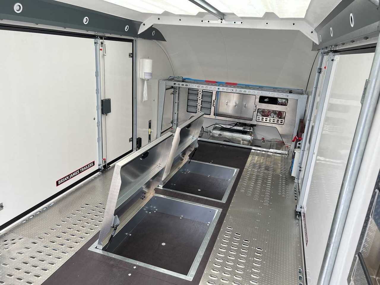 New Autotransporter trailer BRIAN_JAMES Race Transporter 6 3-Achser geschlossen: picture 12