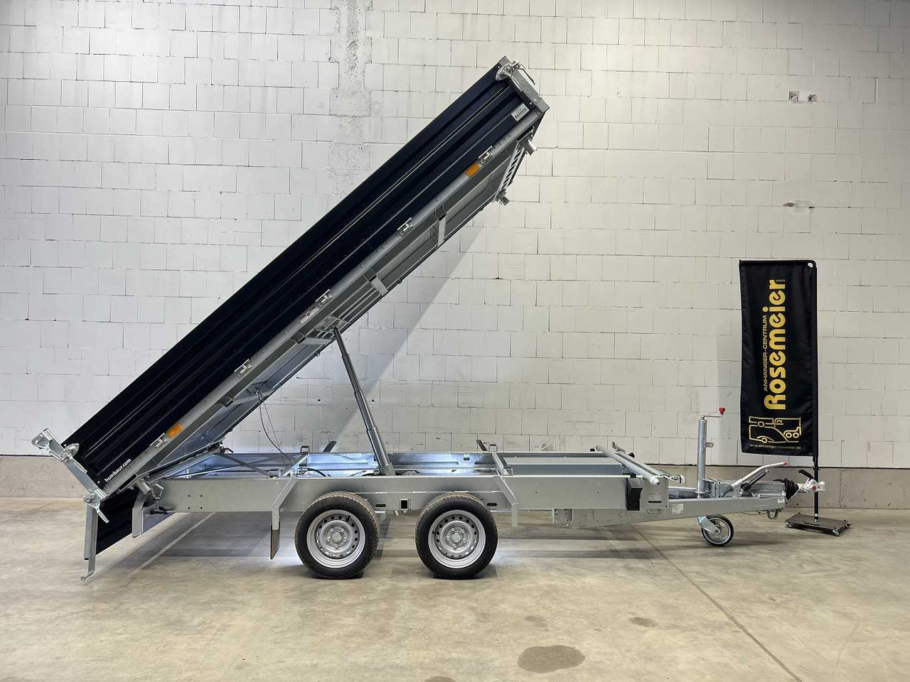 HUMBAUR HTK 3500.37 Stahl Black Dreiseitenkipper - Tipper trailer: picture 1 HUMBAUR HTK 3500.37 Stahl Black Dreiseitenkipper - Tipper trailer: picture 1