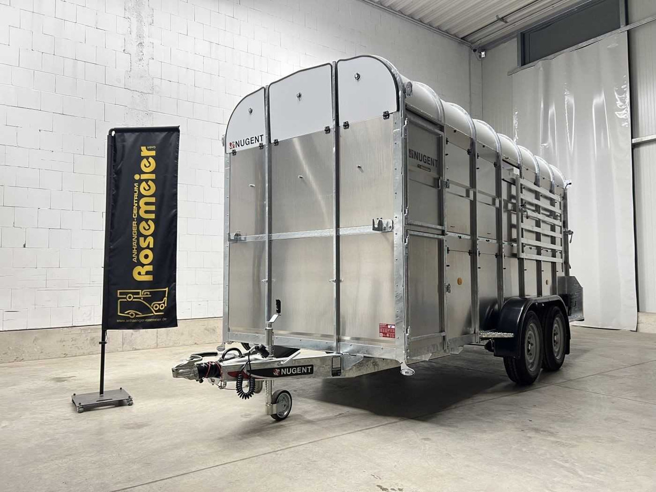 New Livestock trailer NUGENT L4318H-H-SD Viehanhänger: picture 30