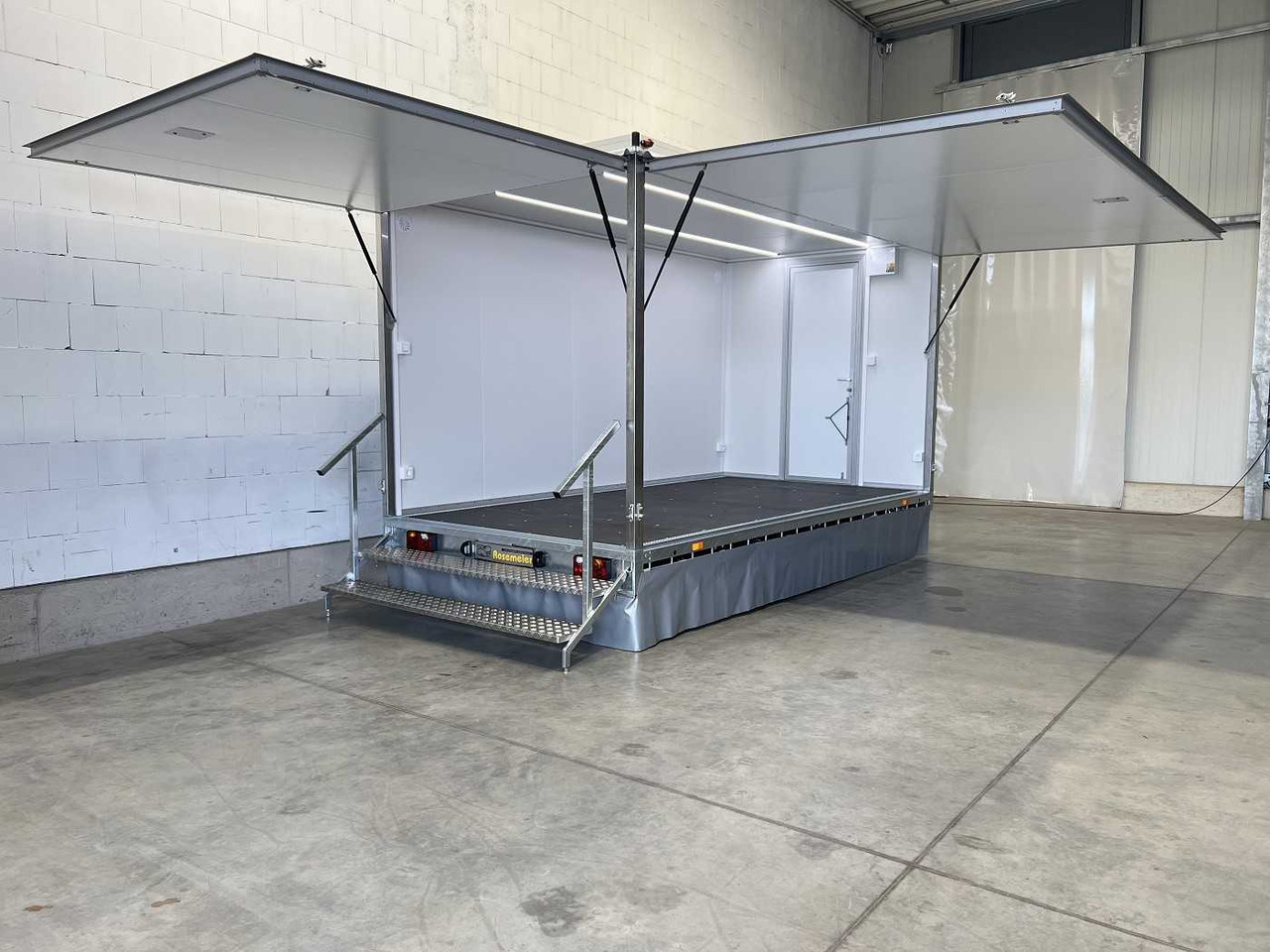 ROSEMEIER VE HK E 27.4 Seiten+Heckklappe T Promotionanhänger - Vending trailer: picture 4 ROSEMEIER VE HK E 27.4 Seiten+Heckklappe T Promotionanhänger - Vending trailer: picture 4