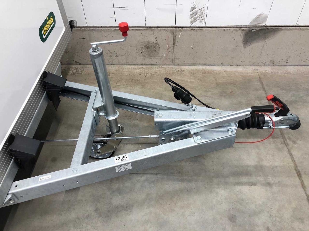 UNSINN UKU 301519-20-13 VKL Kofferanhänger - Closed box trailer: picture 2 UNSINN UKU 301519-20-13 VKL Kofferanhänger - Closed box trailer: picture 2