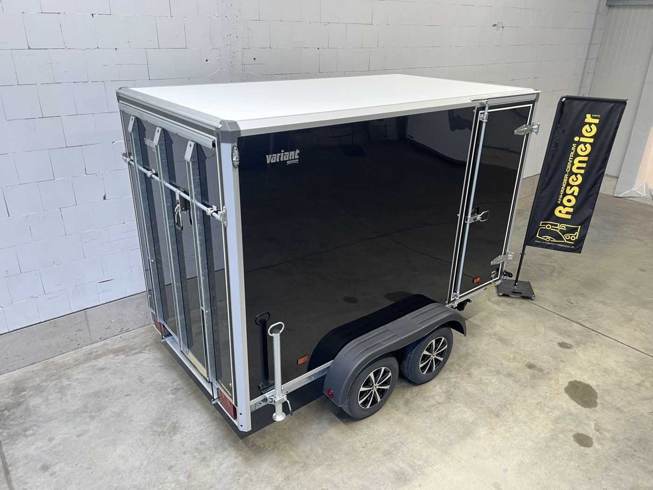 VARIANT Night Edition Tandem Rampe Tür Kofferanhänger - Closed box trailer: picture 3 VARIANT Night Edition Tandem Rampe Tür Kofferanhänger - Closed box trailer: picture 3