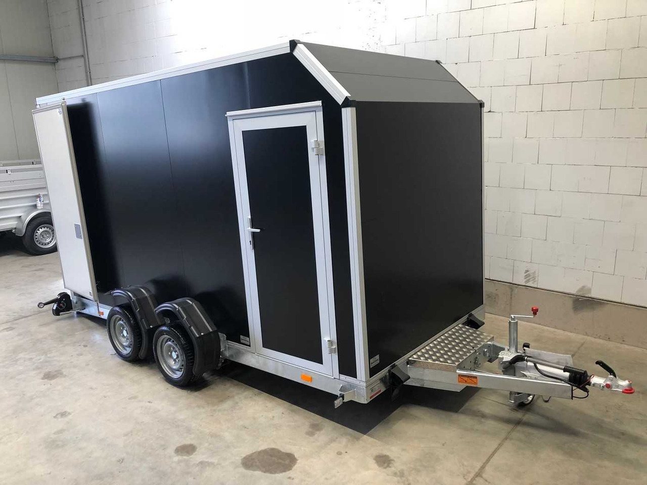 New Closed box trailer VEZEKO Husky FB K 35.40 SP EP Tür Kofferanhänger Absenker: picture 22 New Closed box trailer VEZEKO Husky FB K 35.40 SP EP Tür Kofferanhänger Absenker: picture 22