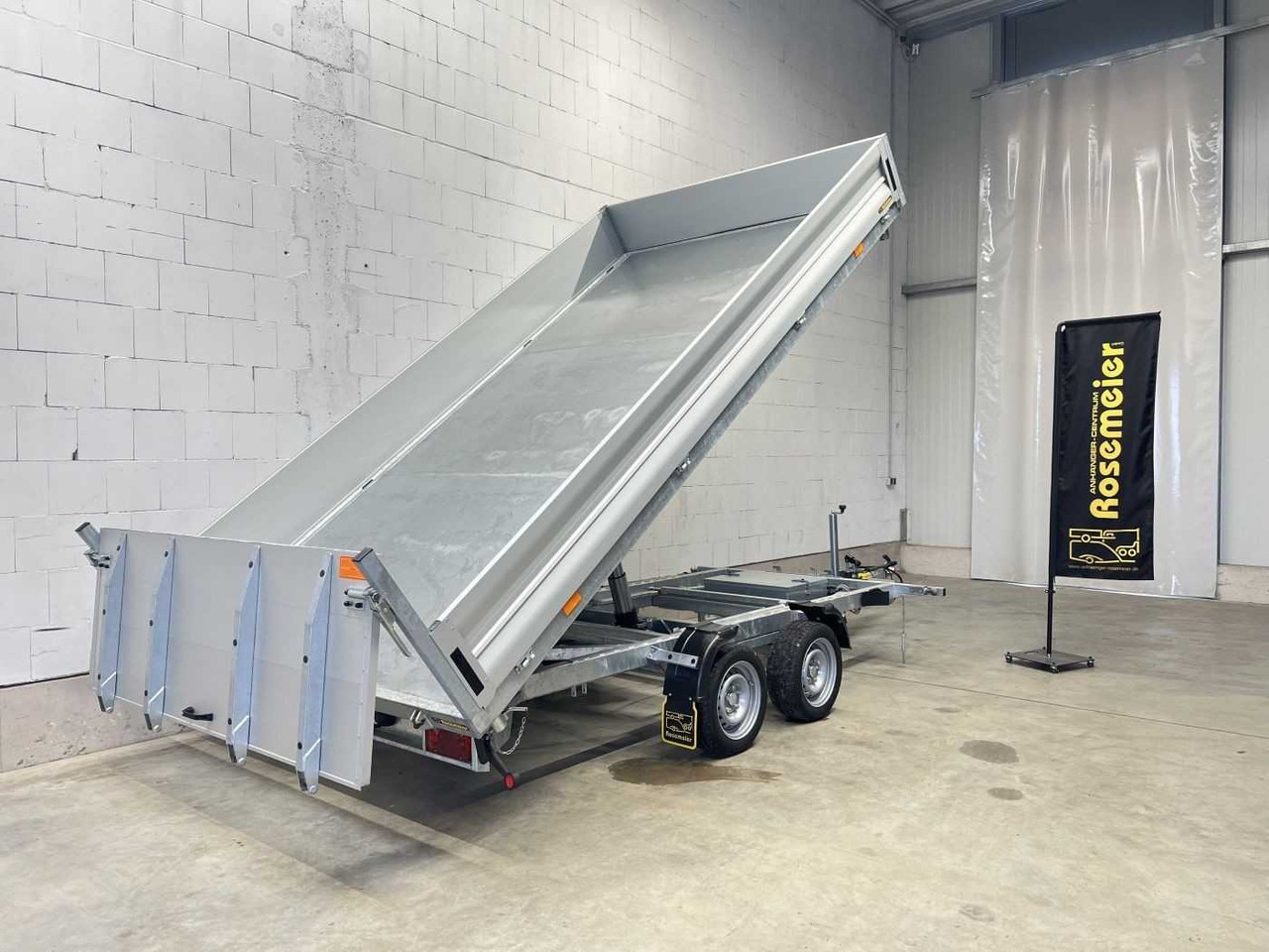 VEZEKO Juki 35.4 Multi Multidreiseitenkipper - Tipper trailer: picture 5 VEZEKO Juki 35.4 Multi Multidreiseitenkipper - Tipper trailer: picture 5