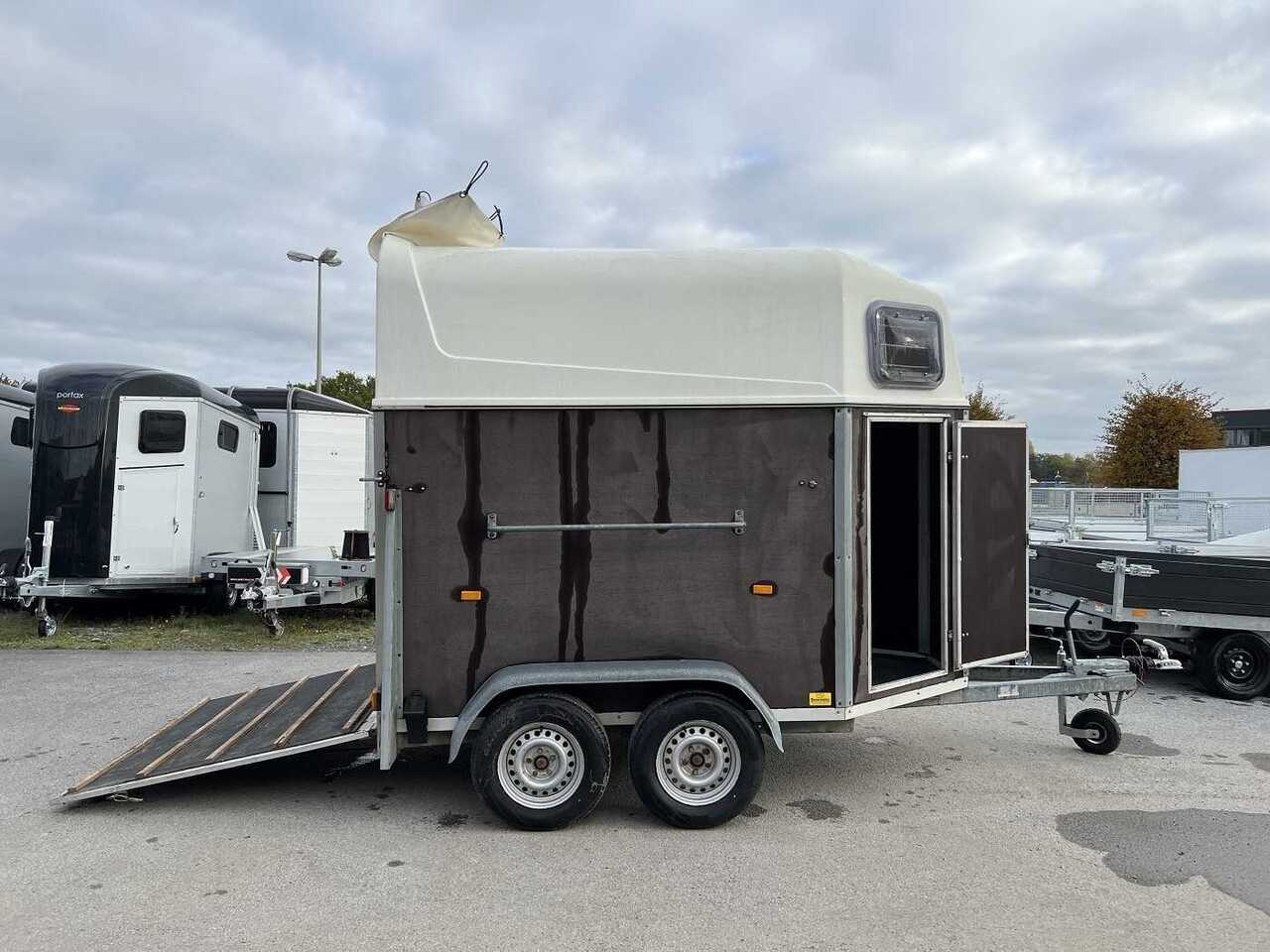 WM MEYER WM P Pferdeanhänger - Horse trailer: picture 1 WM MEYER WM P Pferdeanhänger - Horse trailer: picture 1