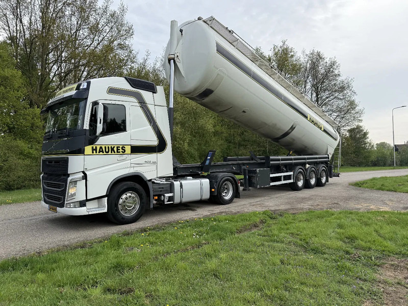 Kässbohrer SSK-60 Kipp-Silo 60.000liter TOP ZUSTAND HOLLAND TRAILER!!!!!!!!! - Tank semi-trailer: picture 4 Kässbohrer SSK-60 Kipp-Silo 60.000liter TOP ZUSTAND HOLLAND TRAILER!!!!!!!!! - Tank semi-trailer: picture 4