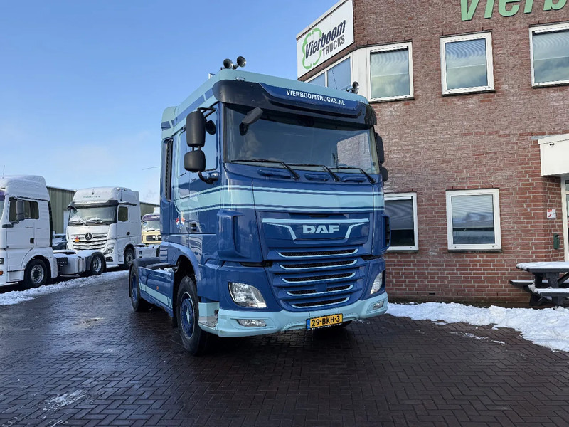 DAF XF 530 XF530 4X2 Spacecab / Retarder / full spoilers / smart tacho / NL-Truck - Tractor unit: picture 1 DAF XF 530 XF530 4X2 Spacecab / Retarder / full spoilers / smart tacho / NL-Truck - Tractor unit: picture 1