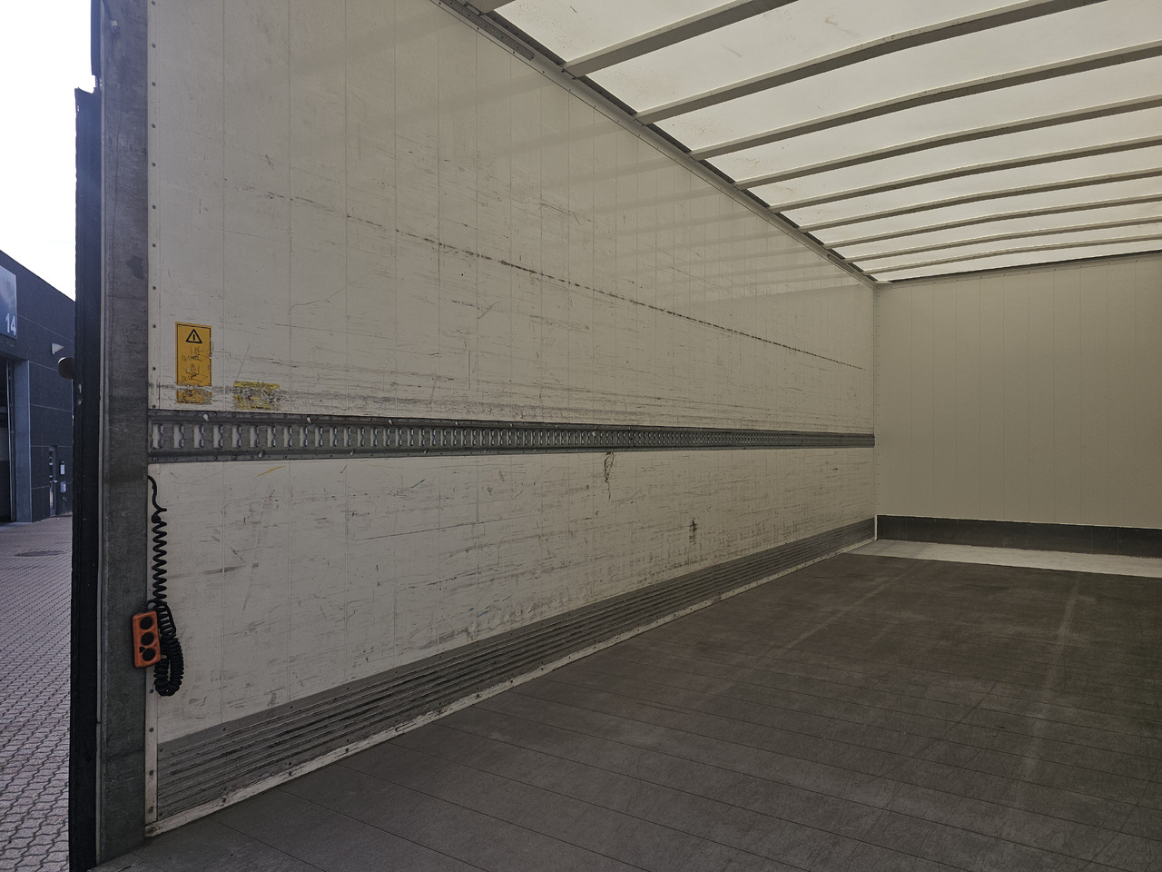 Box truck MAN TGM 18.290: picture 9